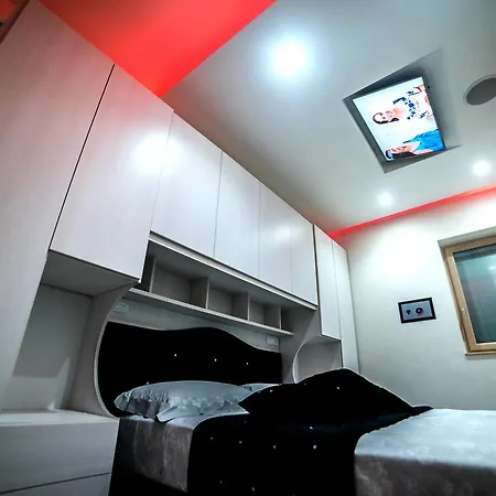 Pandora Luxury Carovigno