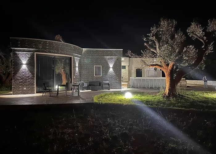 לינה וארוחת בוקר Pandora Luxury קרוביניו