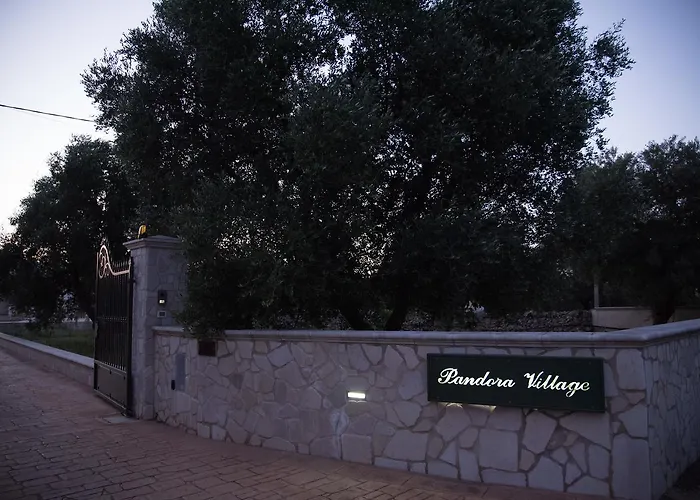 Pandora Luxury 4* קרוביניו